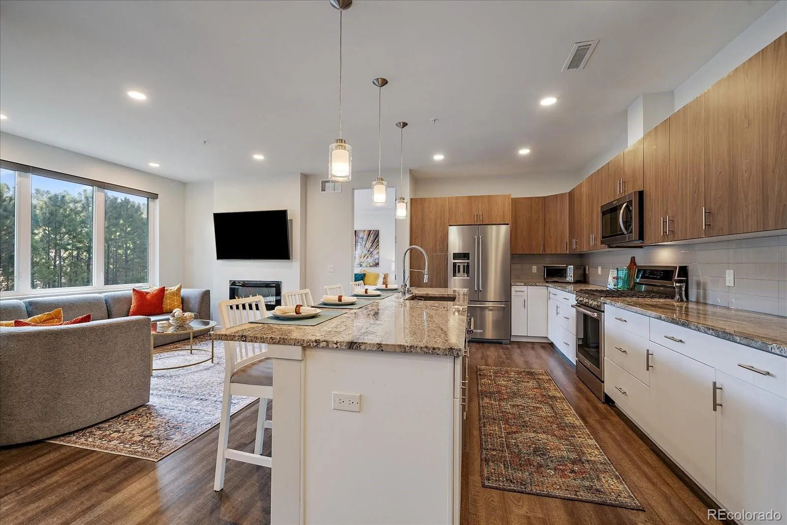 Evergreen, Colorado 80439, United States, 3 Bedrooms Bedrooms, ,3 BathroomsBathrooms,Residential,Active,249359