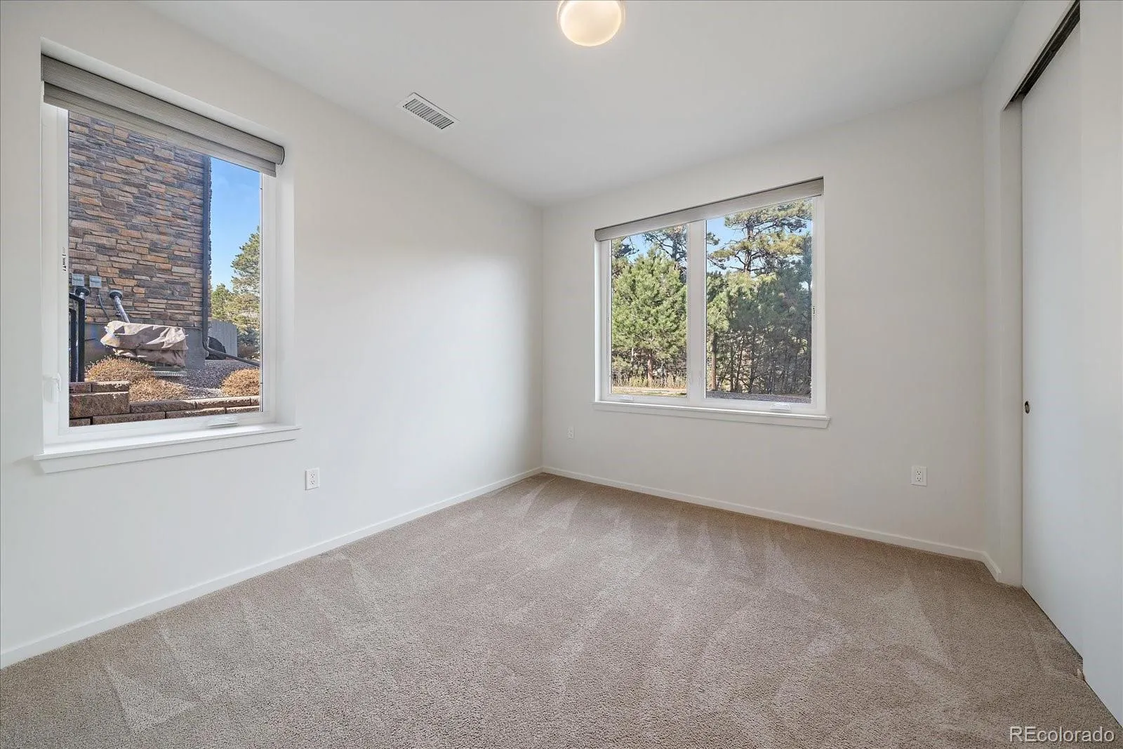 Evergreen, Colorado 80439, United States, 3 Bedrooms Bedrooms, ,3 BathroomsBathrooms,Residential,Active,249359