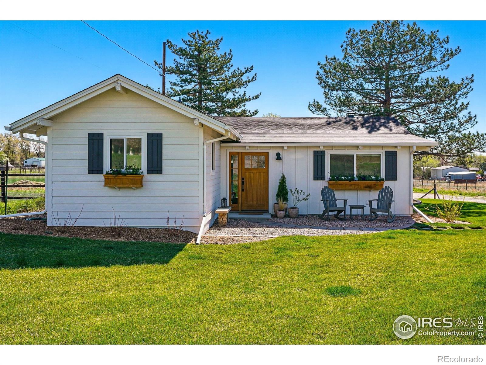 330 N Overland Trail, Fort Collins, CO, 80521 2 330 N Overland Trail