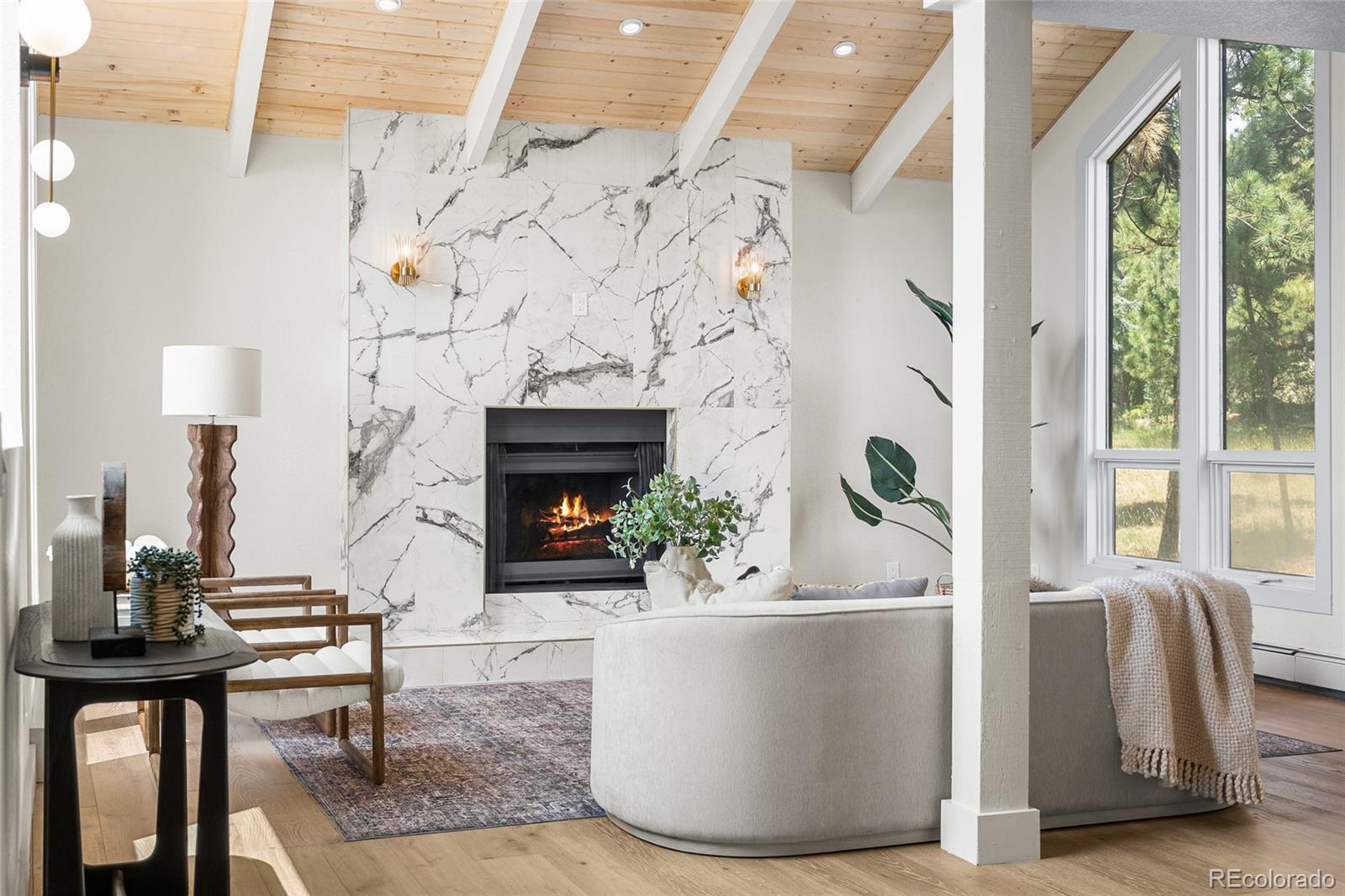 2289 Hiwan Drive