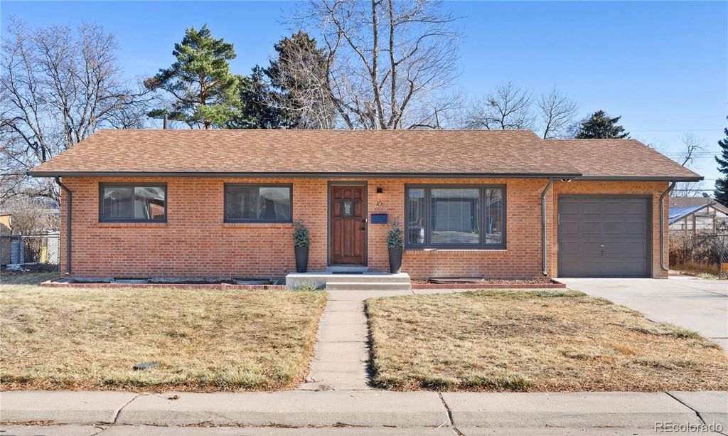 Photo of 10 Estes Street, Lakewood, CO 80226 (MLS # 5417624)