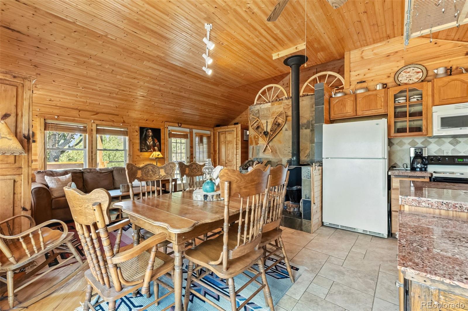 759 N Quarter Horse Road