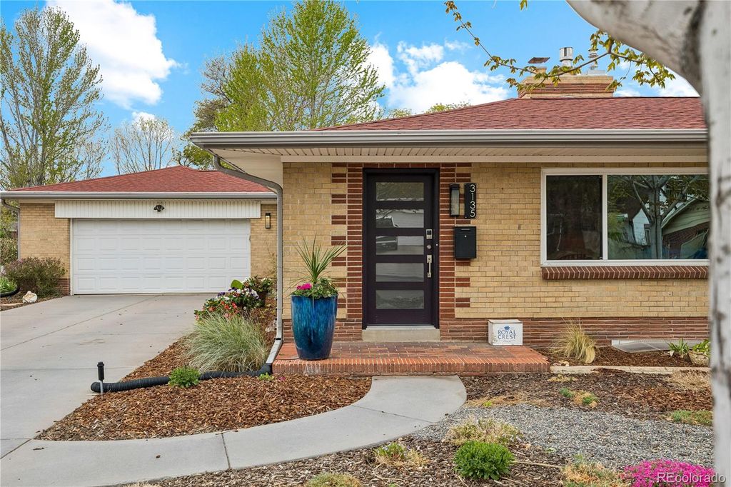 Photo of 3135 S Gilpin Street, Englewood, CO 80113 (MLS # 9029114)