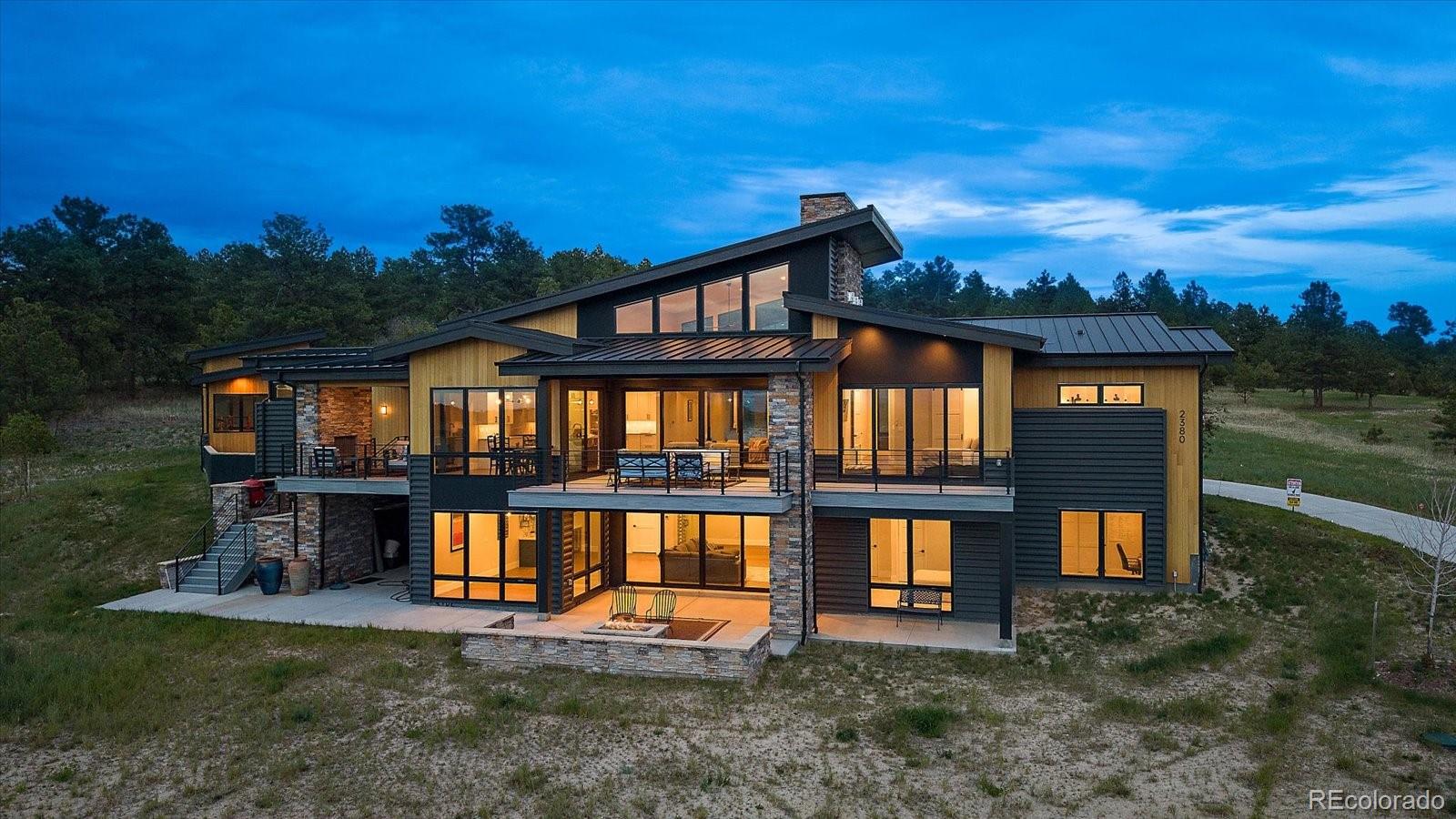 2380 Fox View Trail