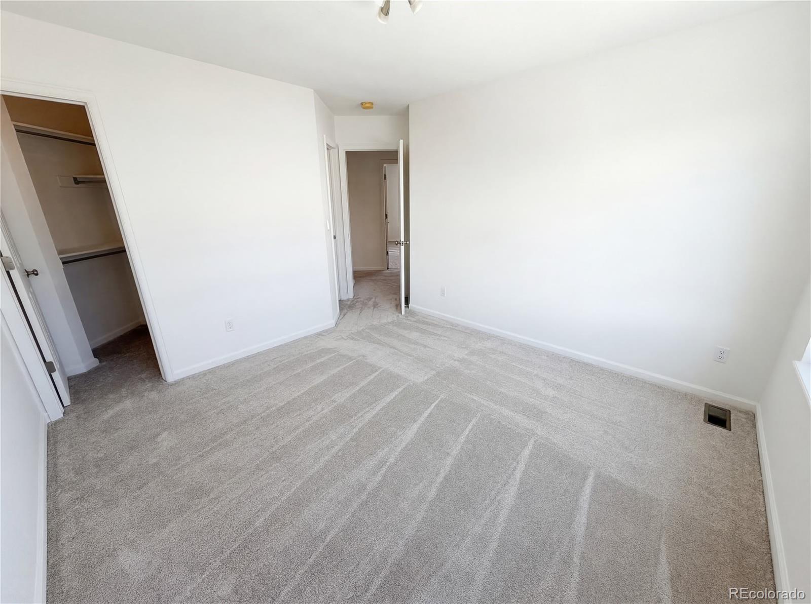 5817 S Espana Street