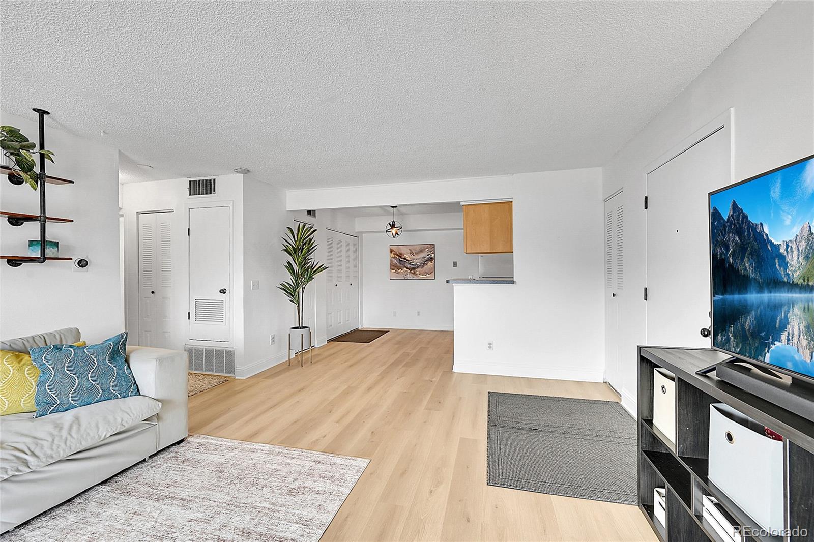 10251 W 44th Avenue 7-108