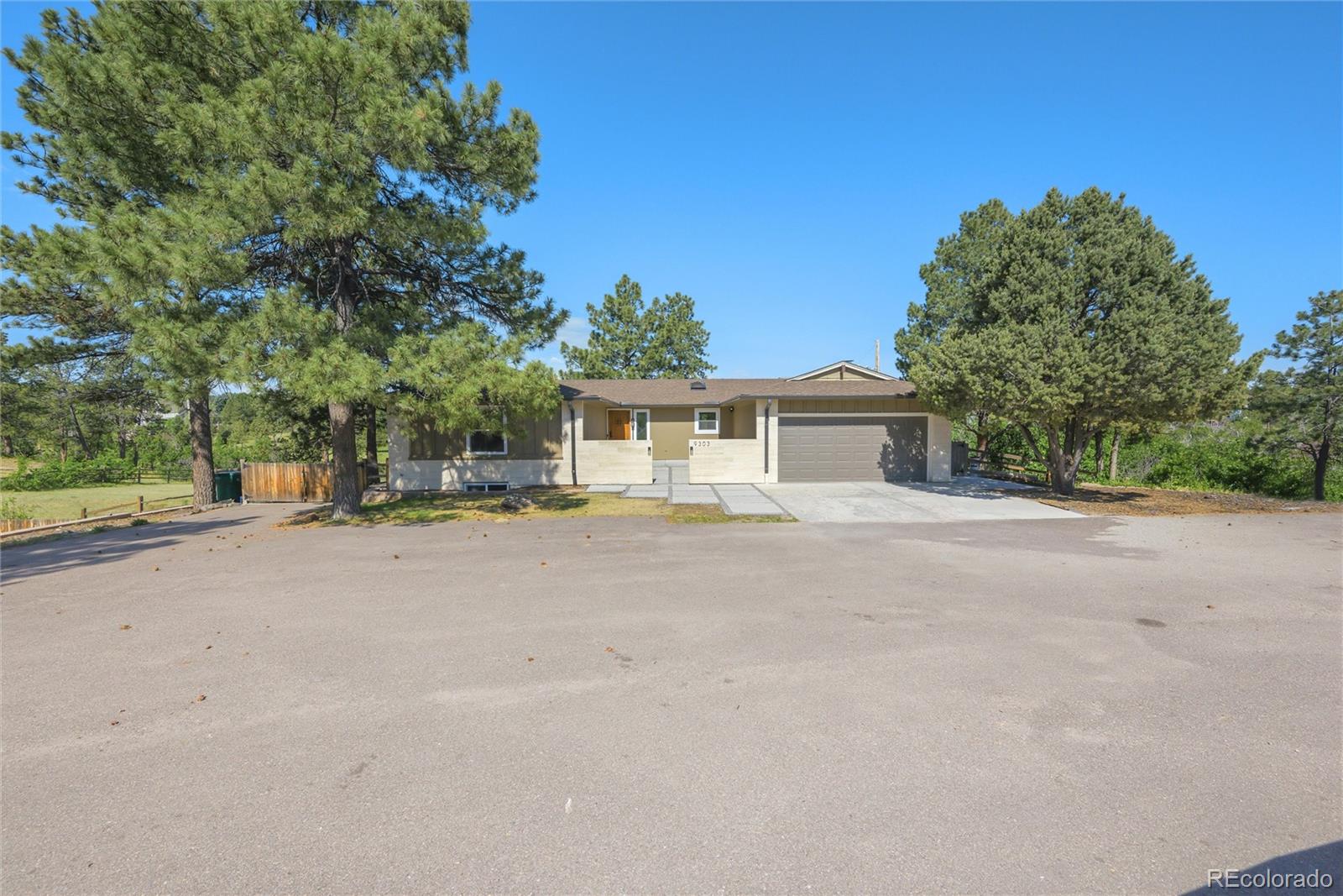 9303 Clydesdale Road