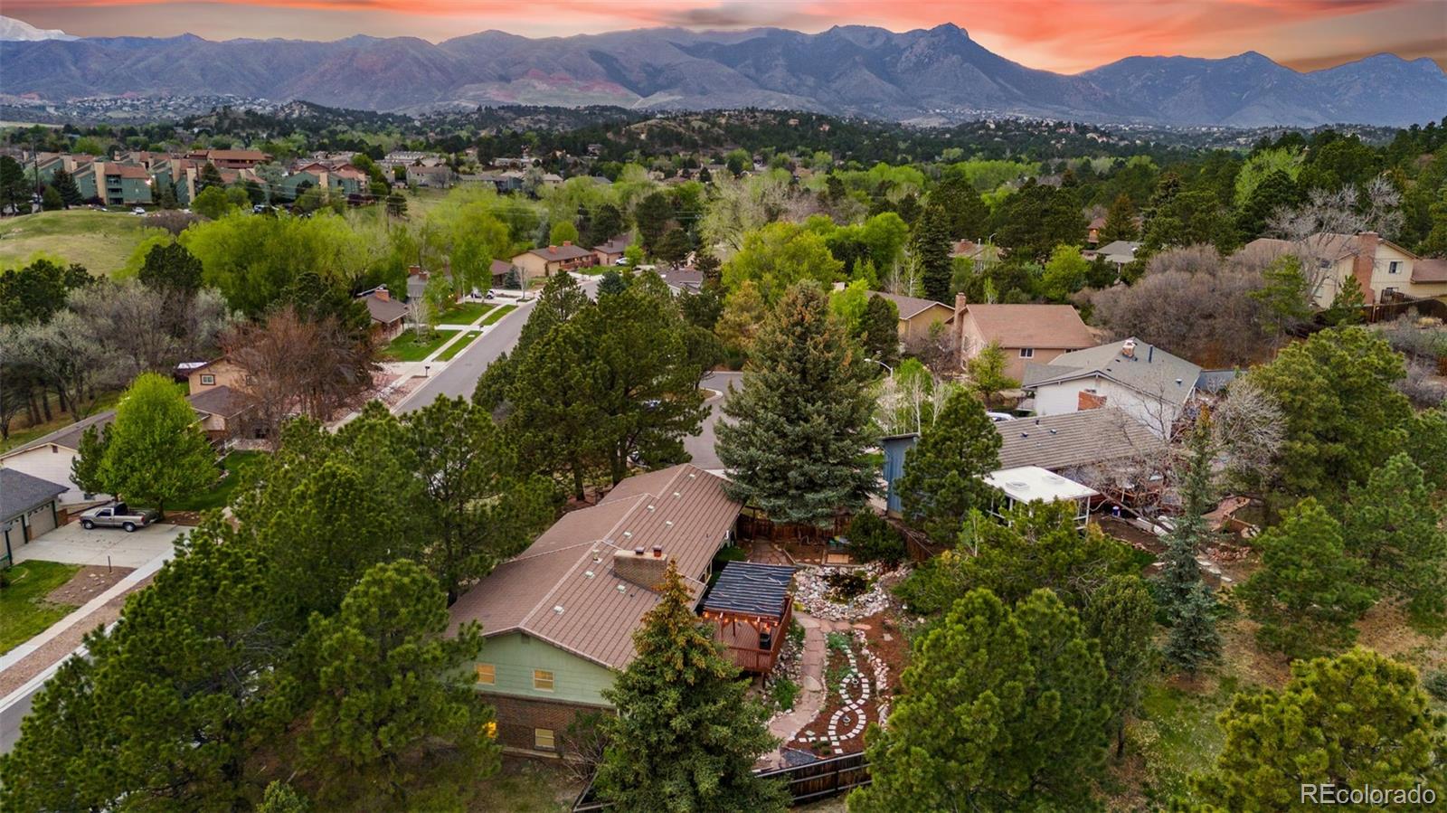 130 E Mikado Drive