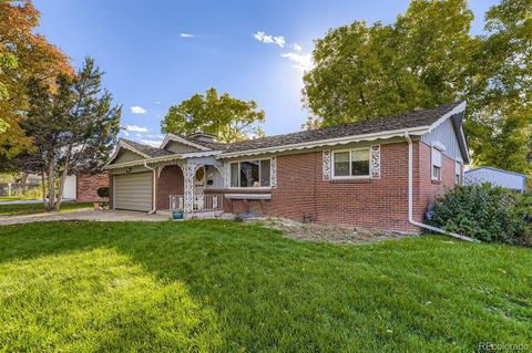 Photo of 223 Nome Street, Aurora, CO 80010 (MLS # 2988484)