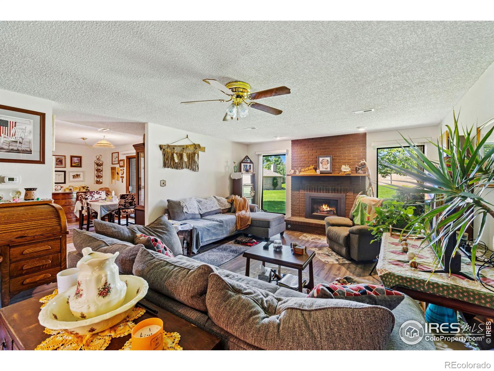 Photo 6 of 17 of 4565 W Pioneer Lane multi-family property