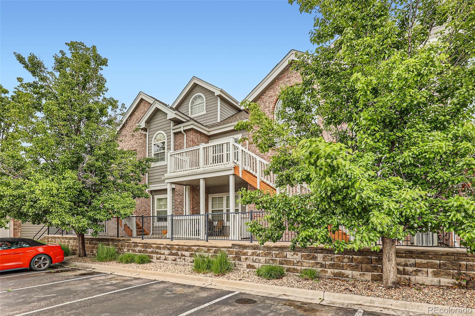 16366 E Fremont Avenue 11