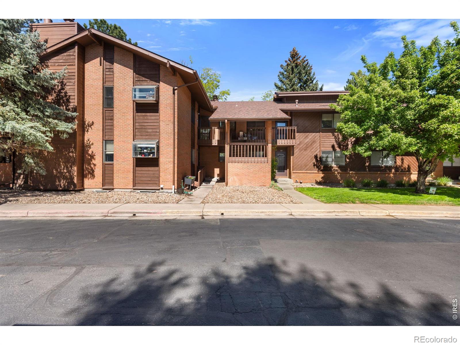 535 Manhattan Drive 201