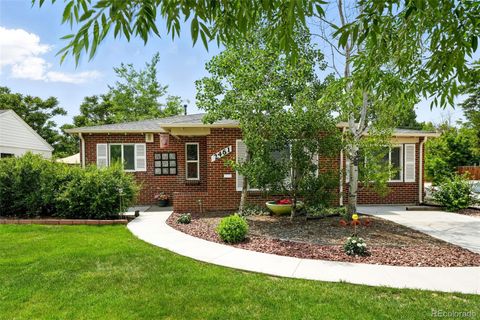 2461 Niagara Street Denver CO 80207