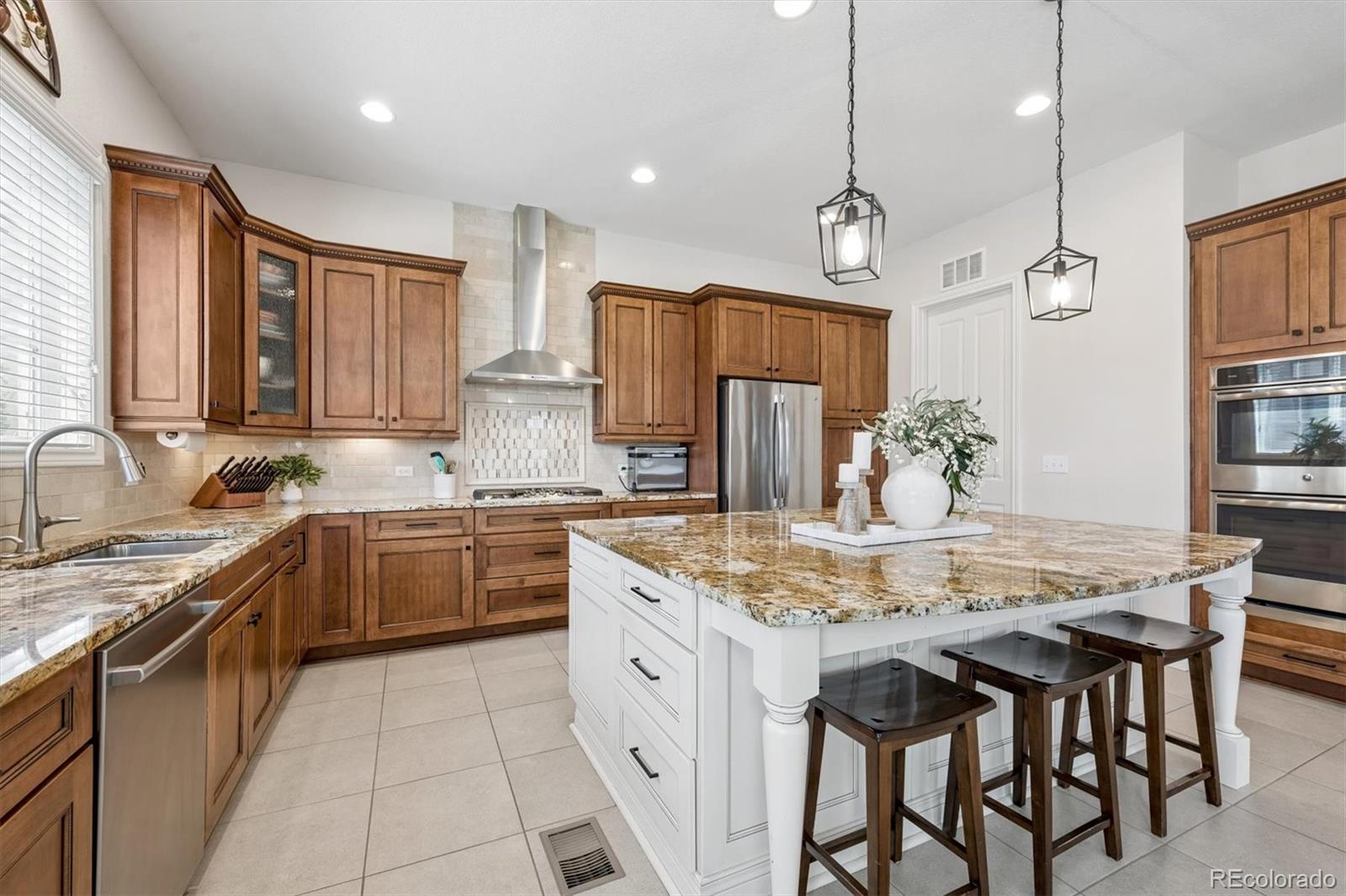17022 W 94th Place