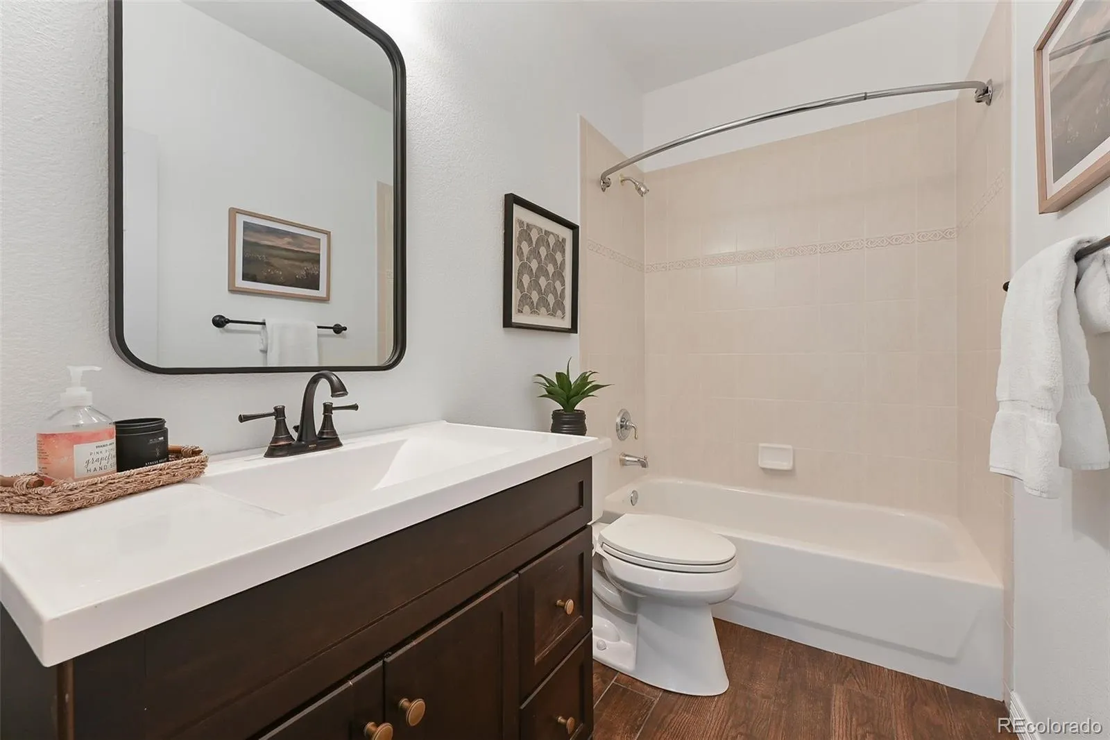 Aurora, Colorado 80016, United States, 6 Bedrooms Bedrooms, ,6 BathroomsBathrooms,Residential,Active,182809