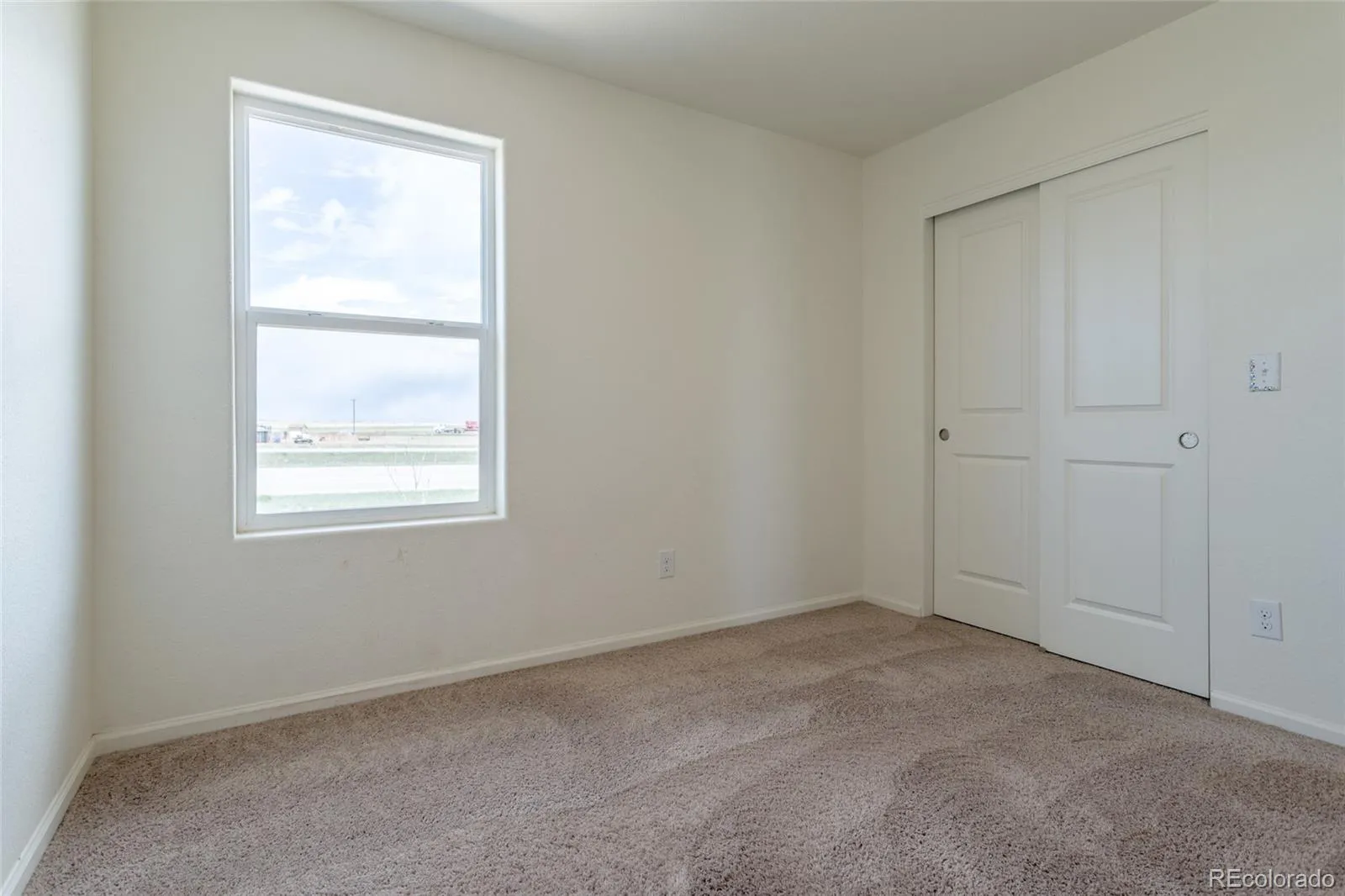 Keenesburg, Colorado 80643, United States, 3 Bedrooms Bedrooms, ,3 BathroomsBathrooms,Residential,Active,121715