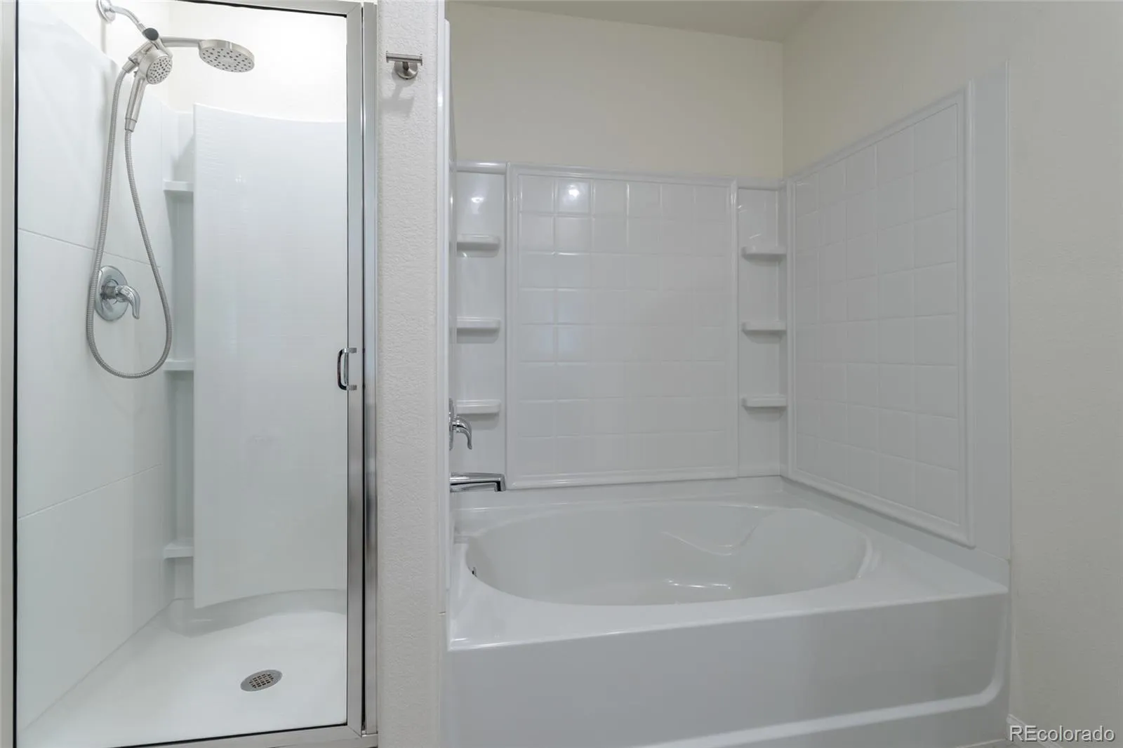 Keenesburg, Colorado 80643, United States, 3 Bedrooms Bedrooms, ,3 BathroomsBathrooms,Residential,Active,121715