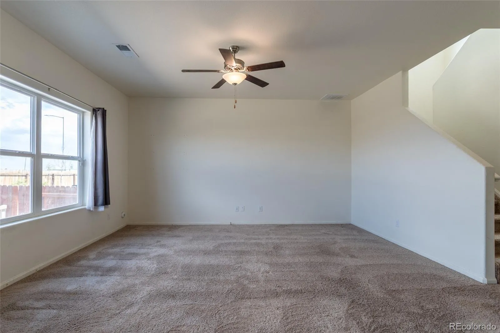 Keenesburg, Colorado 80643, United States, 3 Bedrooms Bedrooms, ,3 BathroomsBathrooms,Residential,Active,121715