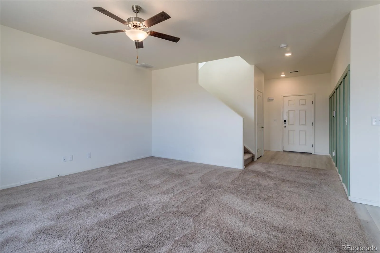 Keenesburg, Colorado 80643, United States, 3 Bedrooms Bedrooms, ,3 BathroomsBathrooms,Residential,Active,121715