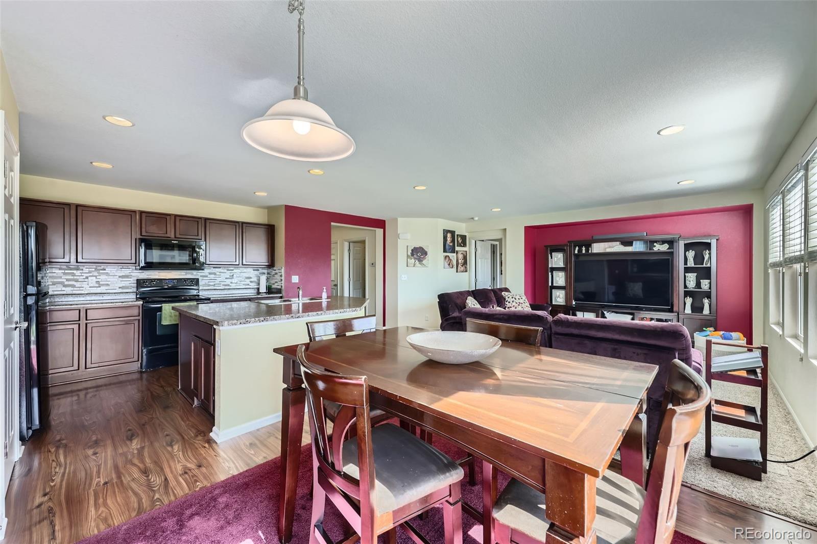 5280 Raritan Way