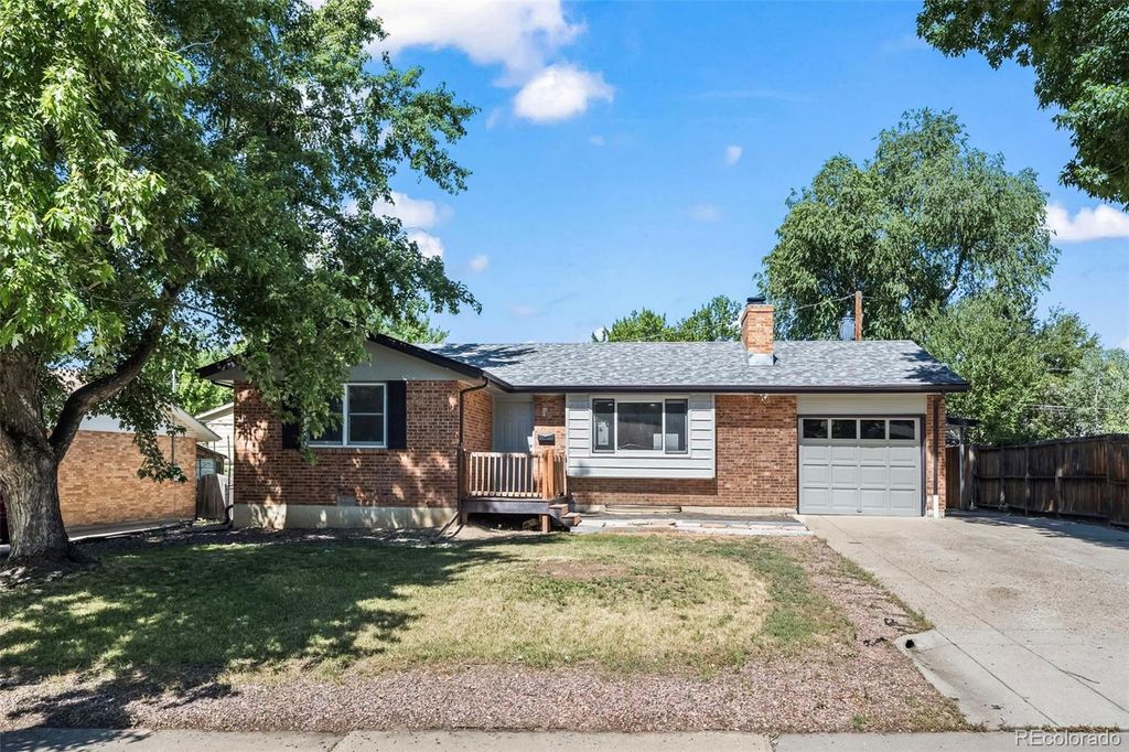 Photo of 1035 Iris Street, Broomfield, CO 80020 (MLS # 1509519)