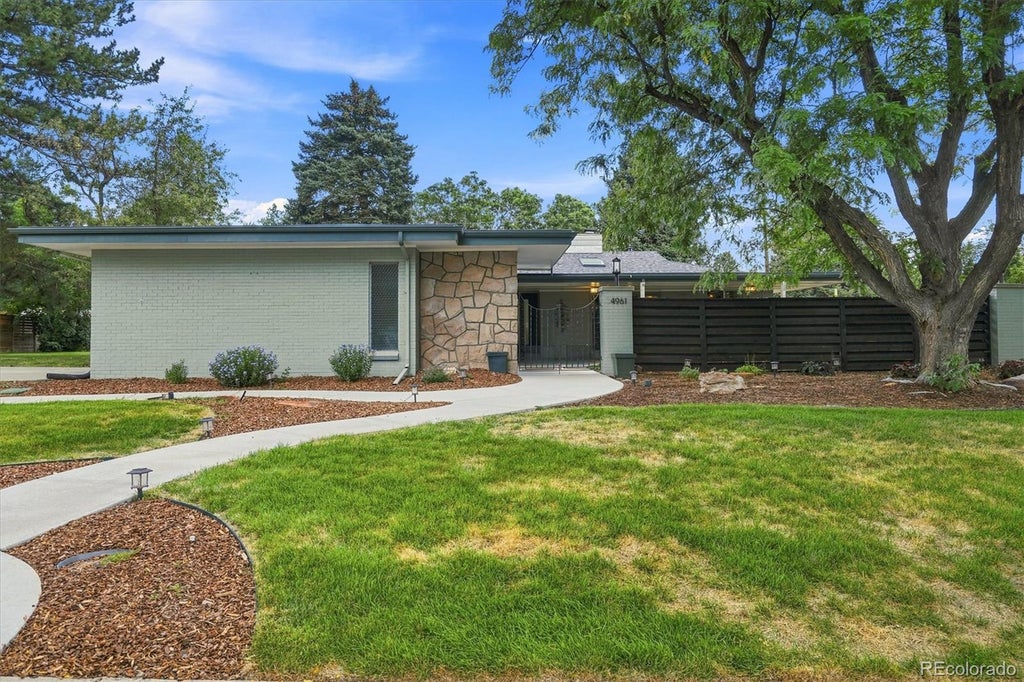 Photo of 4961 W Quarles Drive, Littleton, CO 80128 (MLS # 8789799)