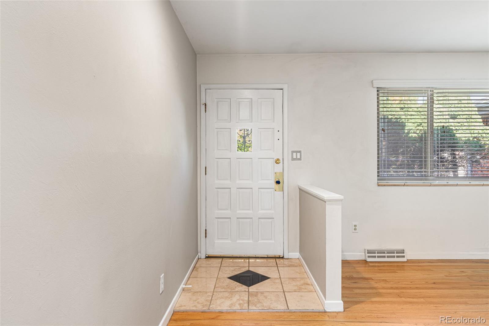 222 W Fremont Avenue