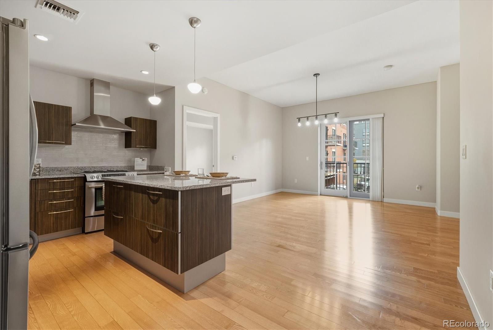 410 Acoma Street 212