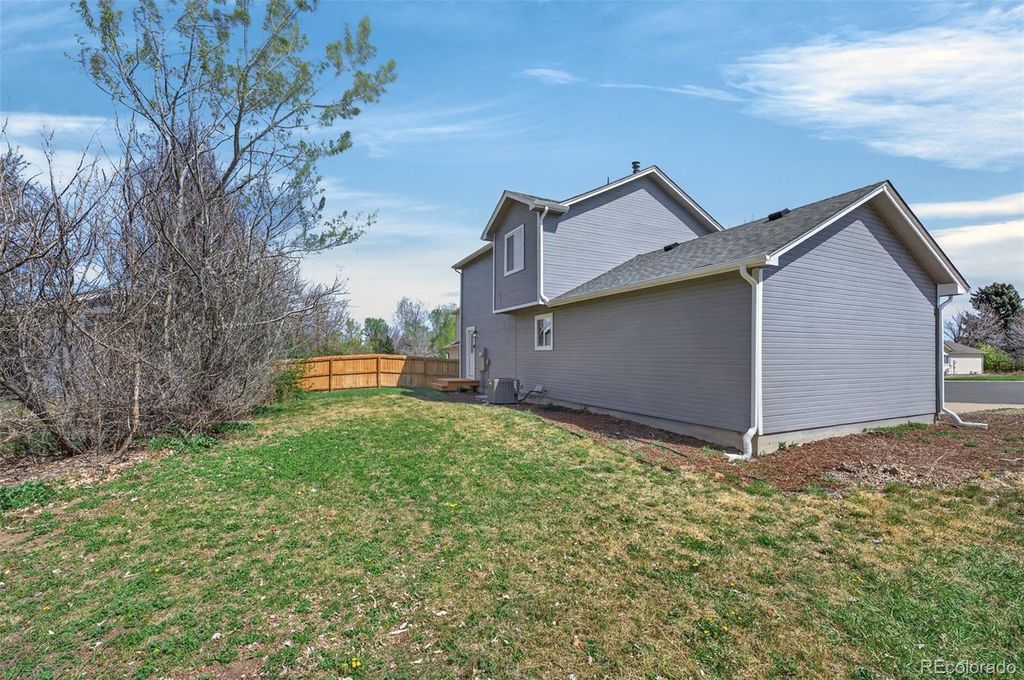 Photo of 987 W Briarwood Avenue, Littleton, CO 80120 (MLS # 7460507)