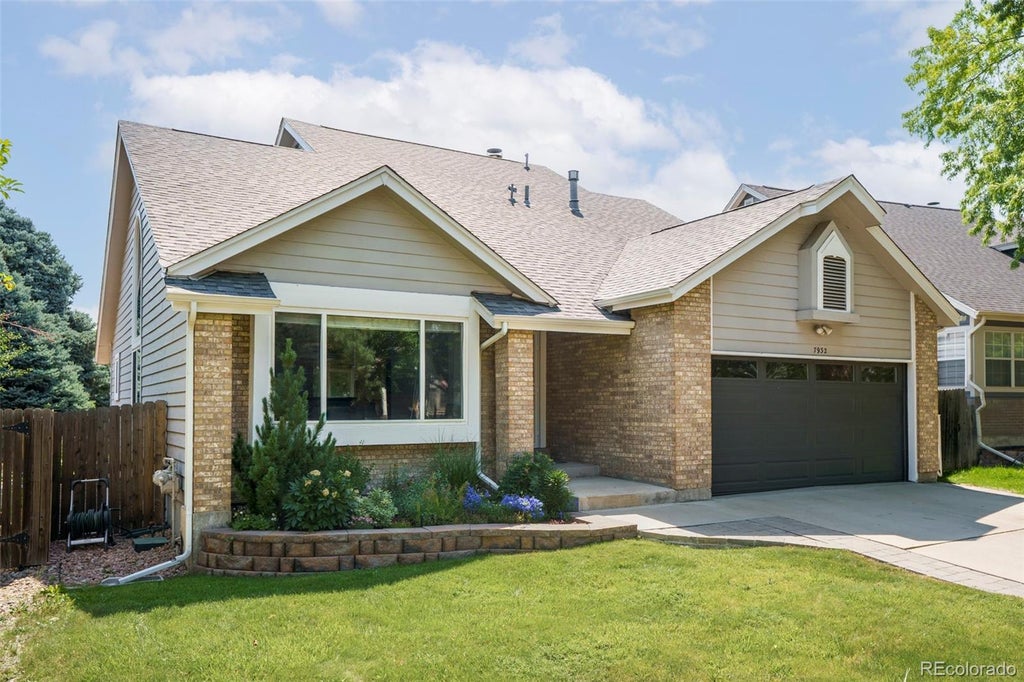 Photo of 7932 S Vine Court, Littleton, CO 80122 (MLS # 9131473)