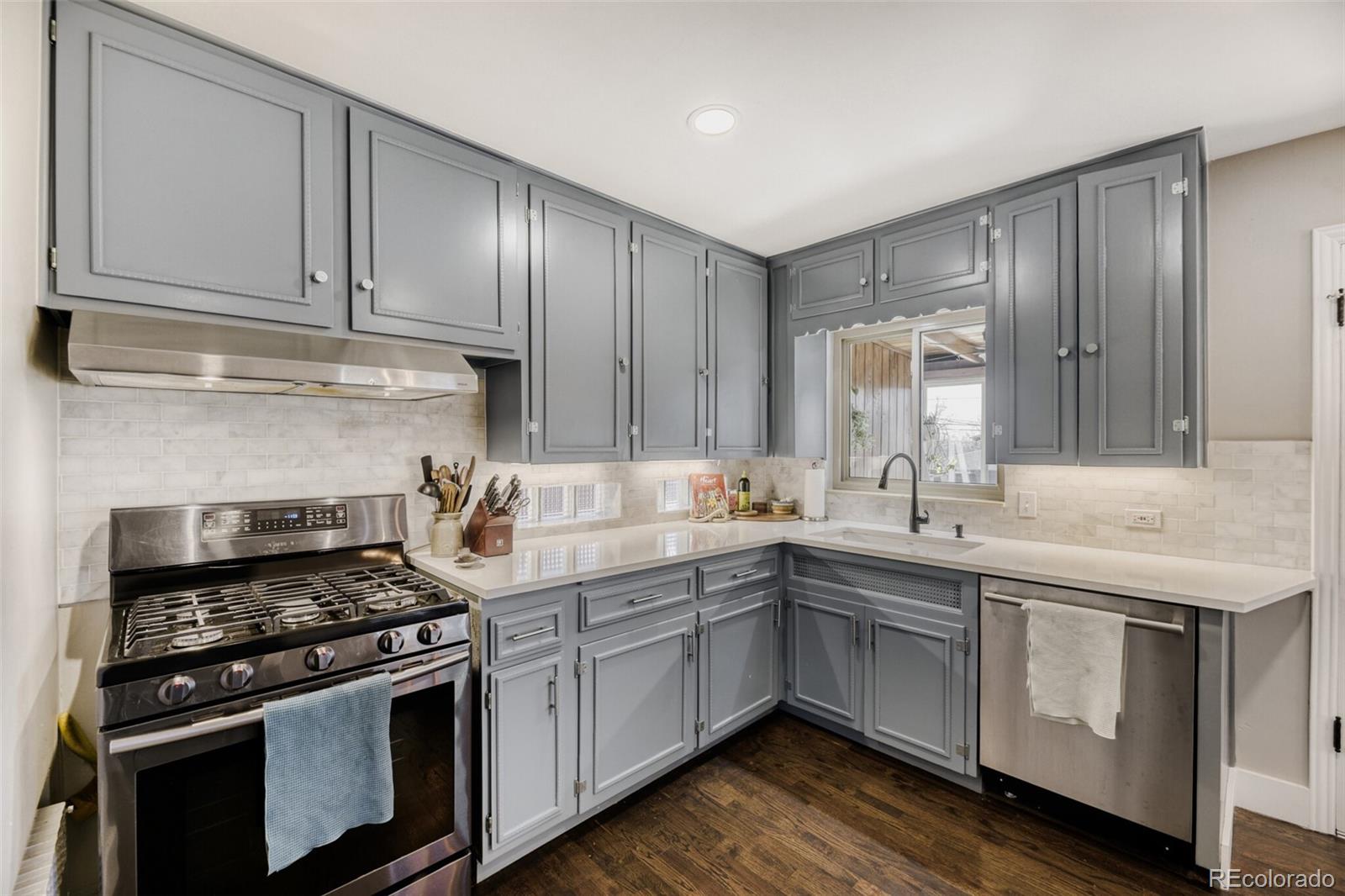 4610 W Hayward Place