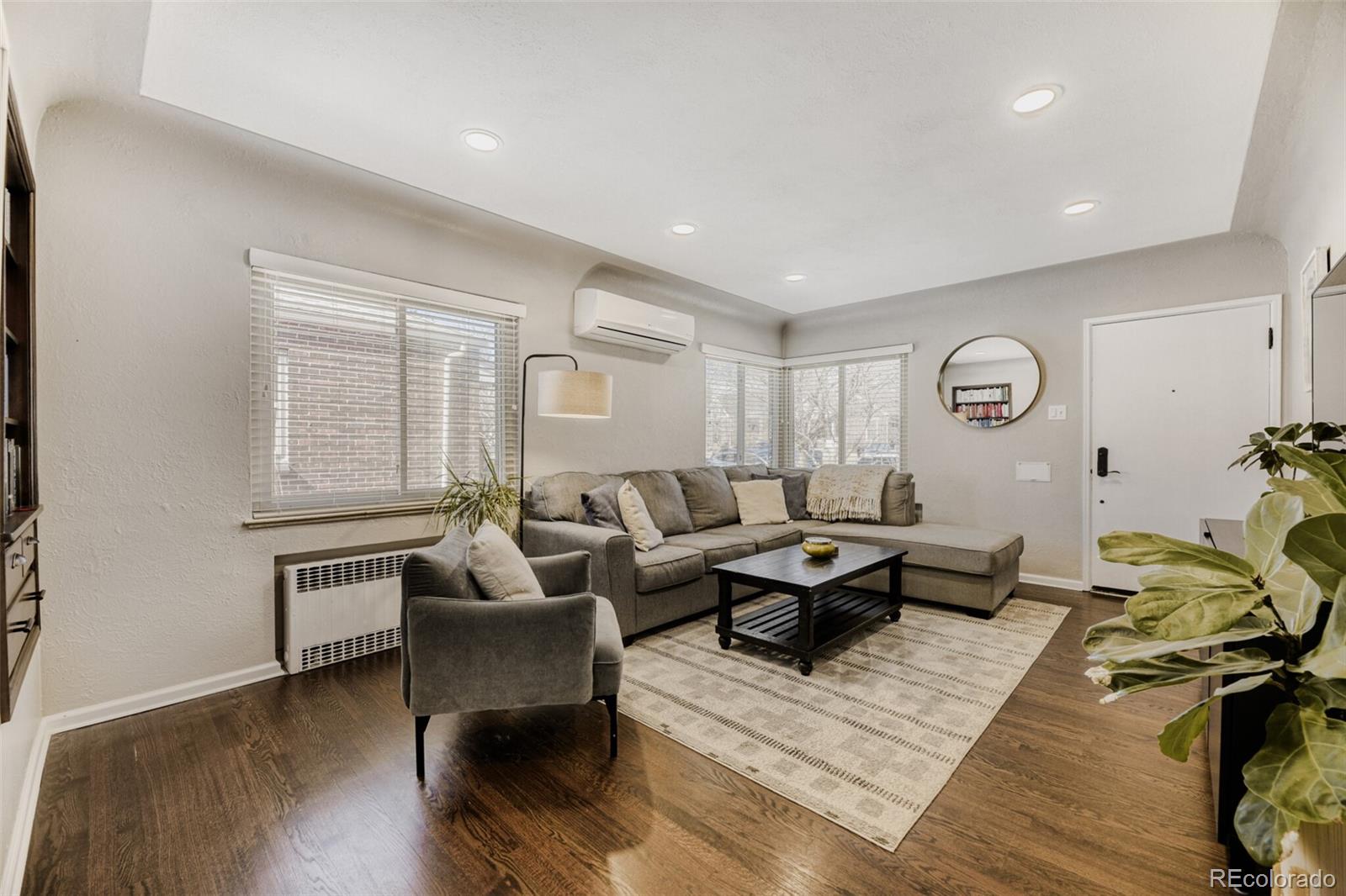 4610 W Hayward Place