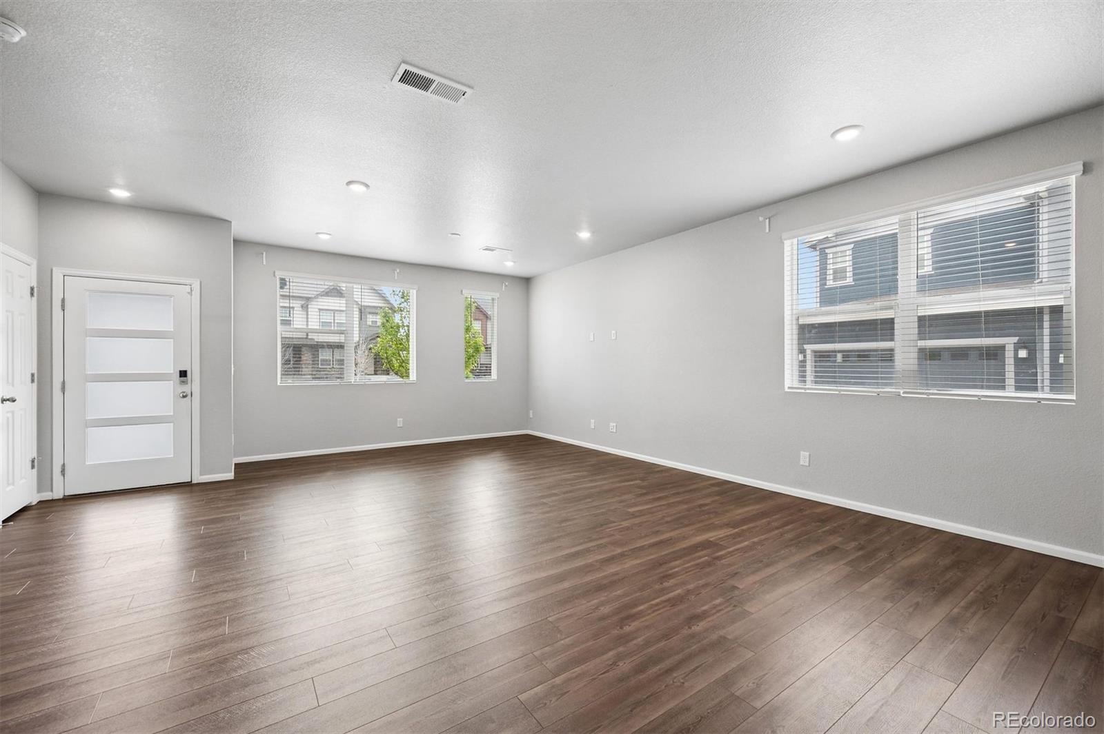 6381 N Malaya Street