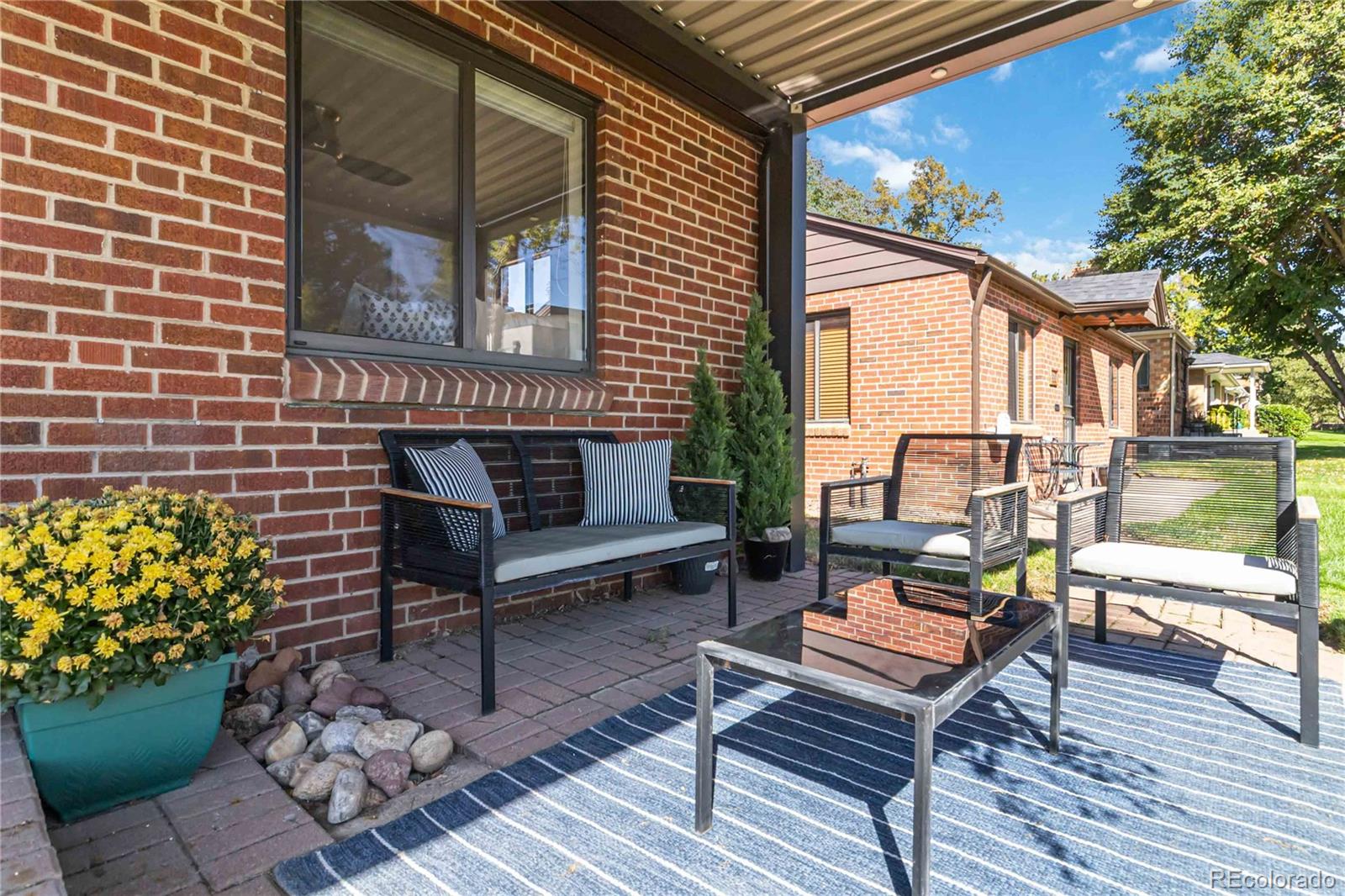 2701 N Hooker Street