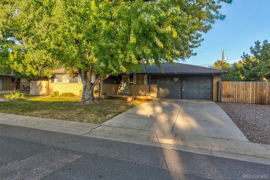 Photo of 6022 Newcombe Court, Arvada, CO 80004 (MLS # 8963128)