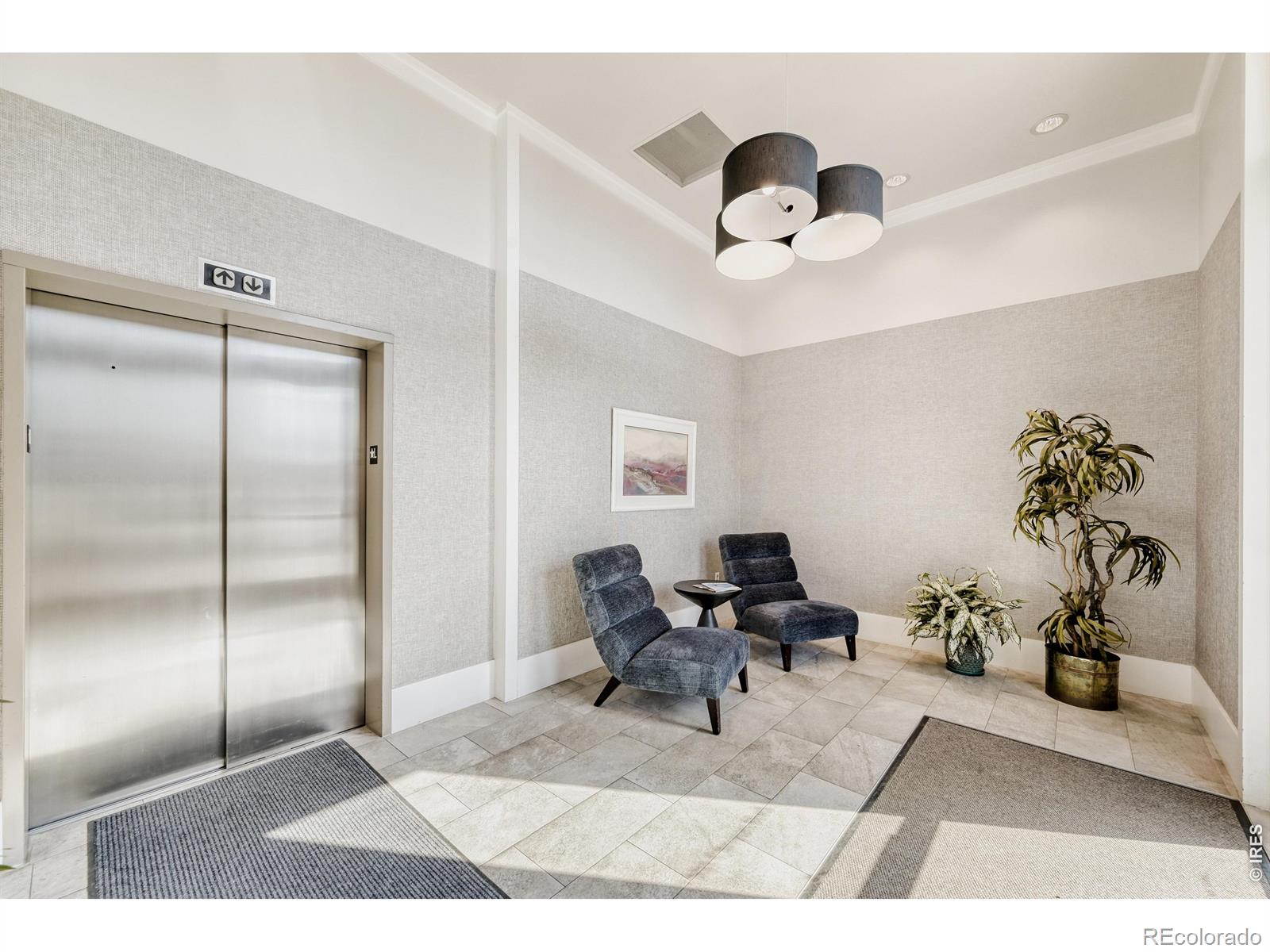 1301 Canyon Boulevard #203