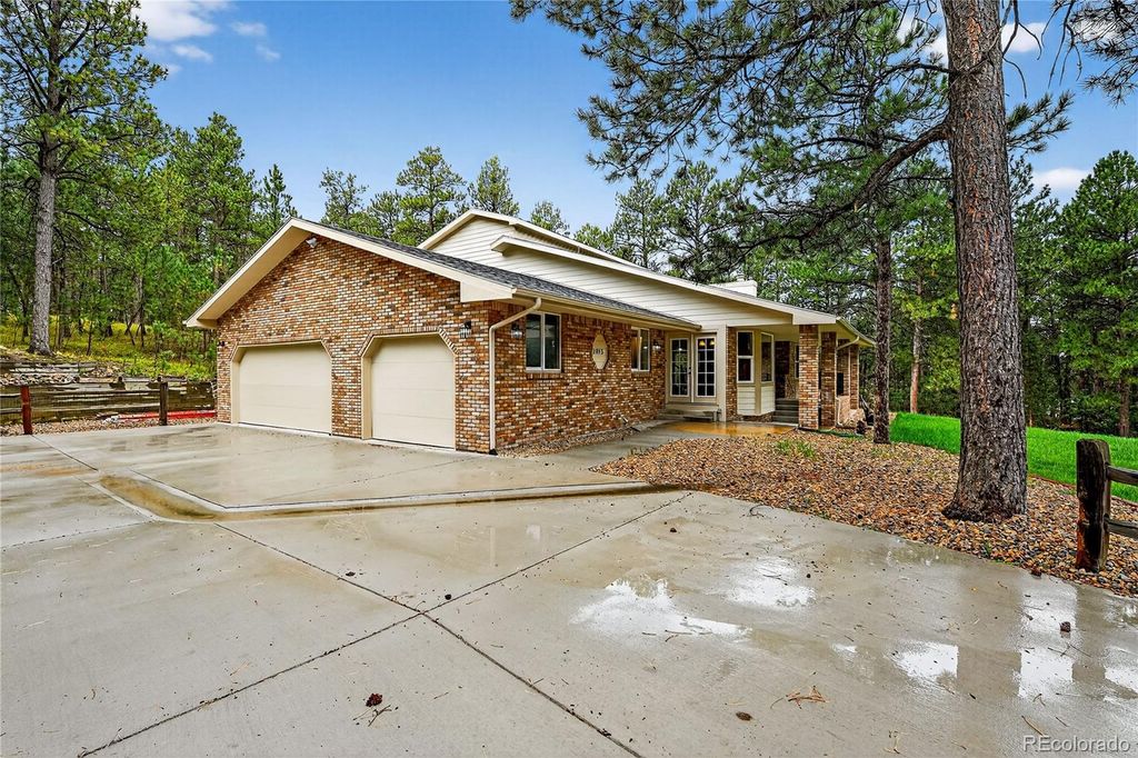 Photo of 1085 Melinda Lane, Monument, CO 80132 (MLS # 3736828)