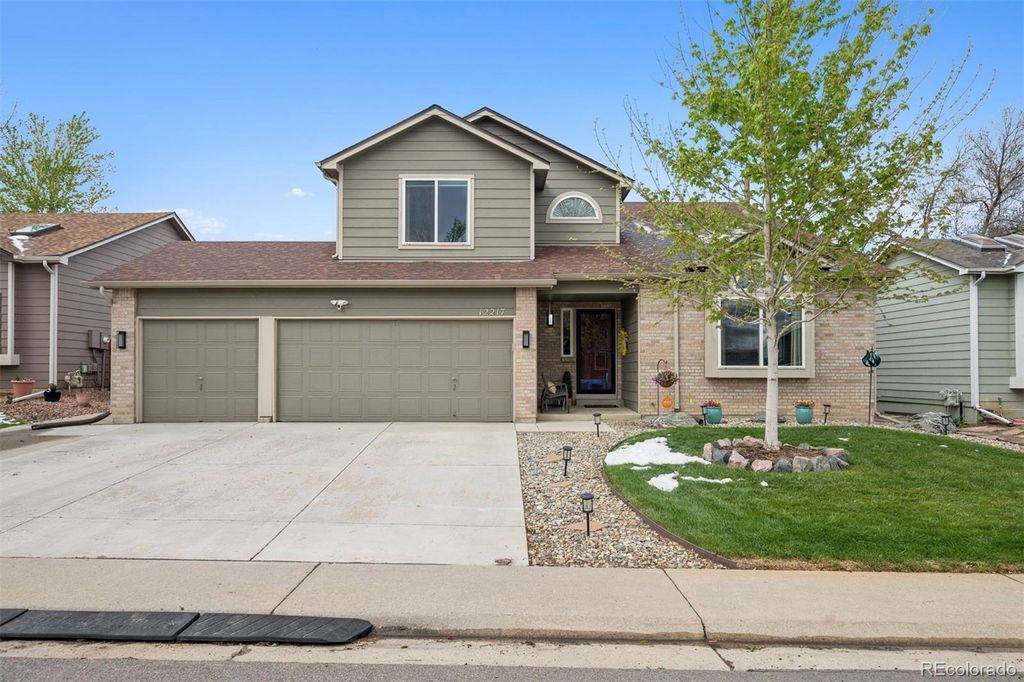 Photo of 12217 W Aqueduct Drive, Littleton, CO 80127 (MLS # 4861057)