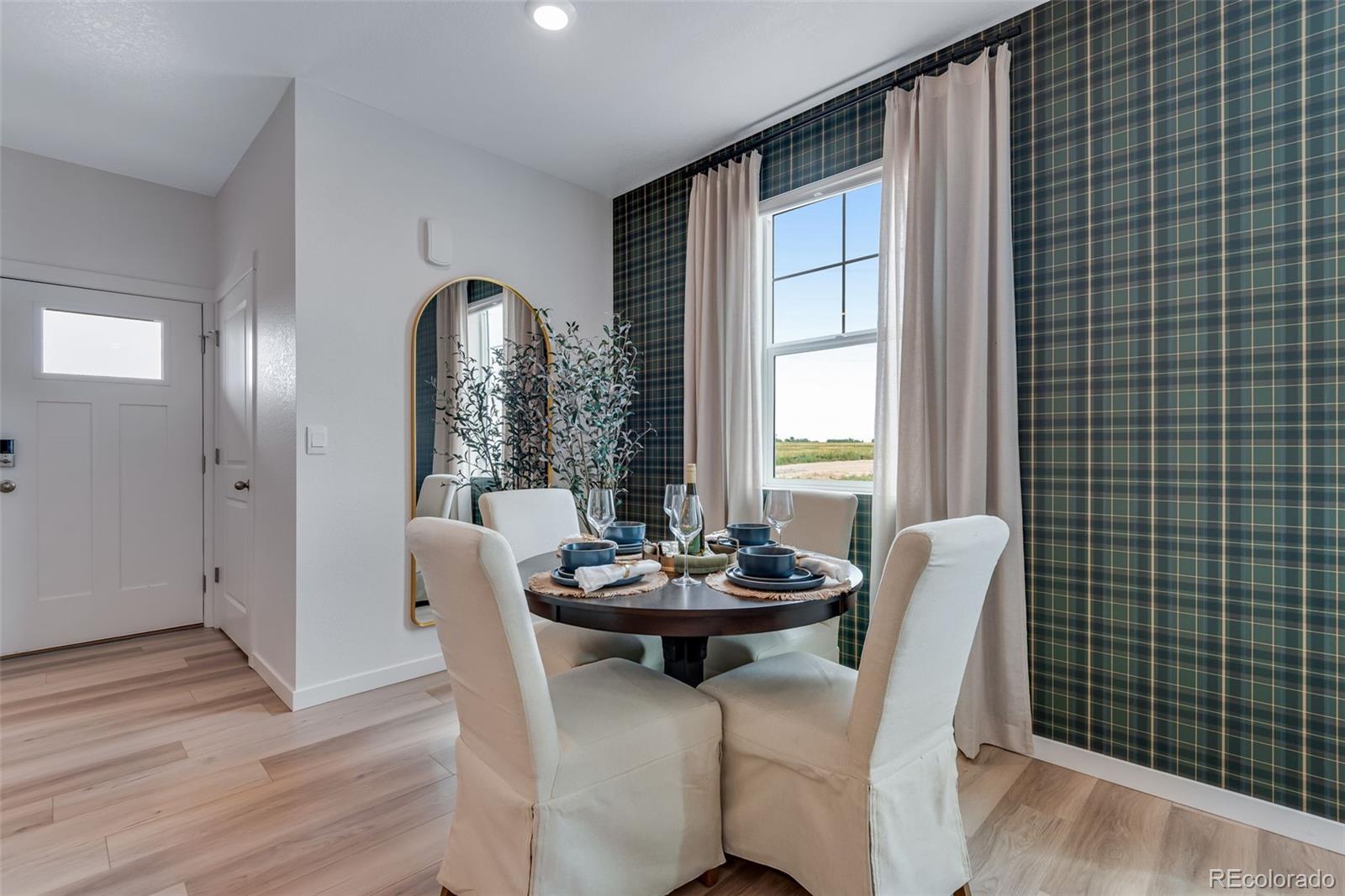 612 S Cabernet Avenue