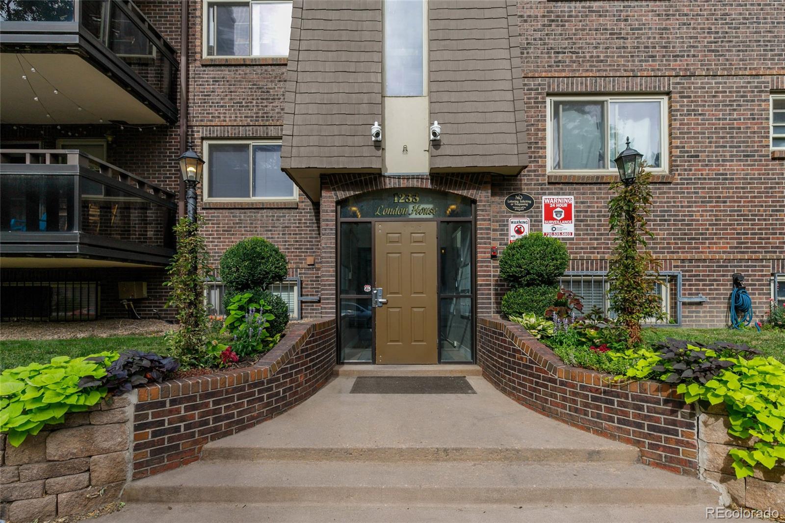 1233 N Ogden Street 503