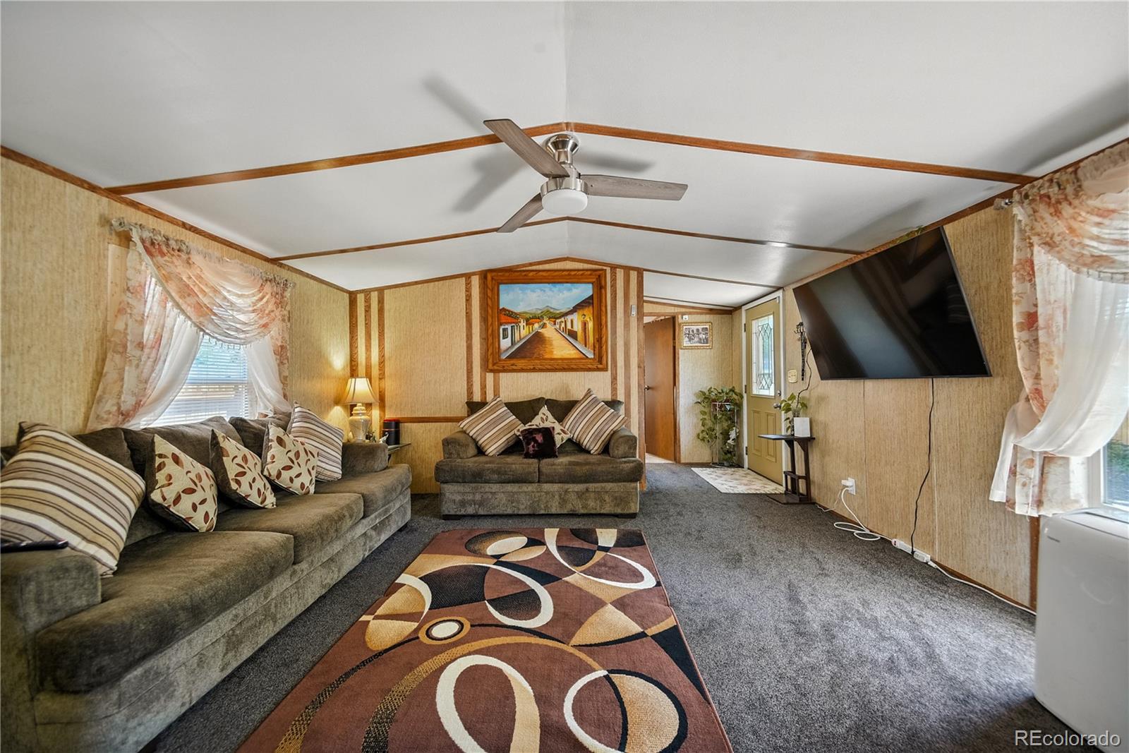 422 Willow Drive, Lochbuie, CO, 80603 3 422 Willow Drive