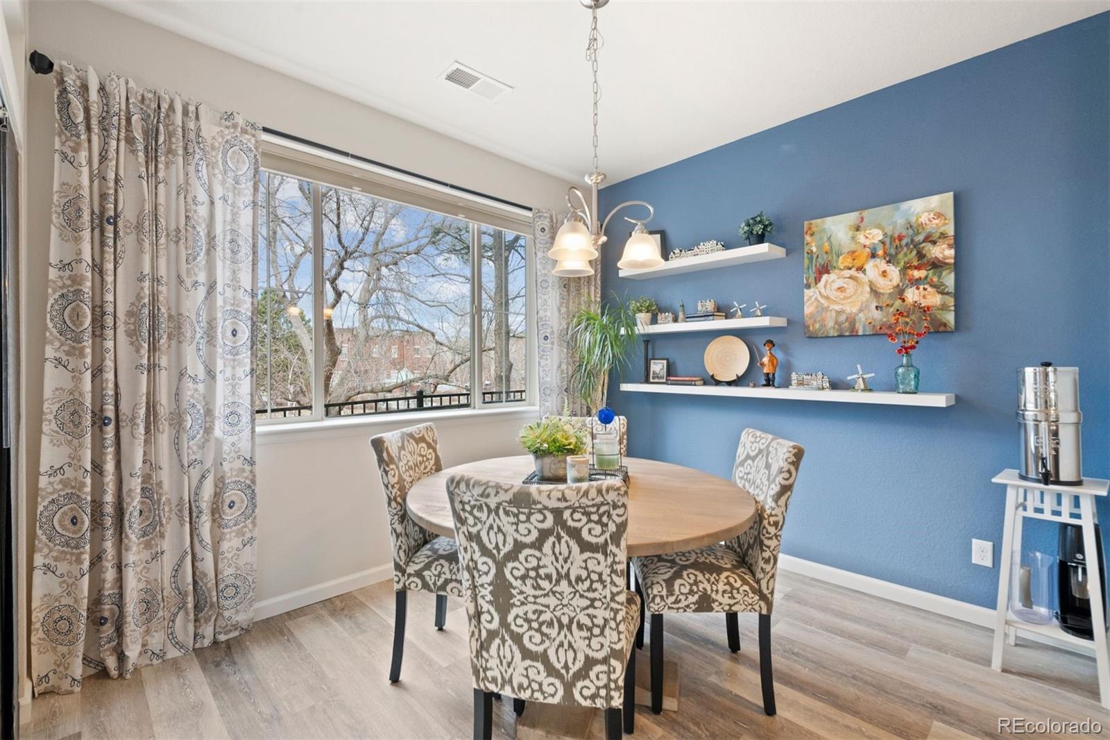 9025 E Phillips Drive