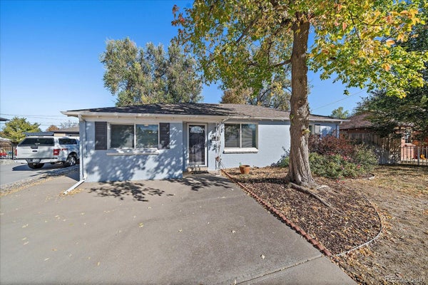 3040 GRAPE ST, DENVER, CO 80207 - Image 2fc660a65d3bb41a614ca707449f7cac/4027832349