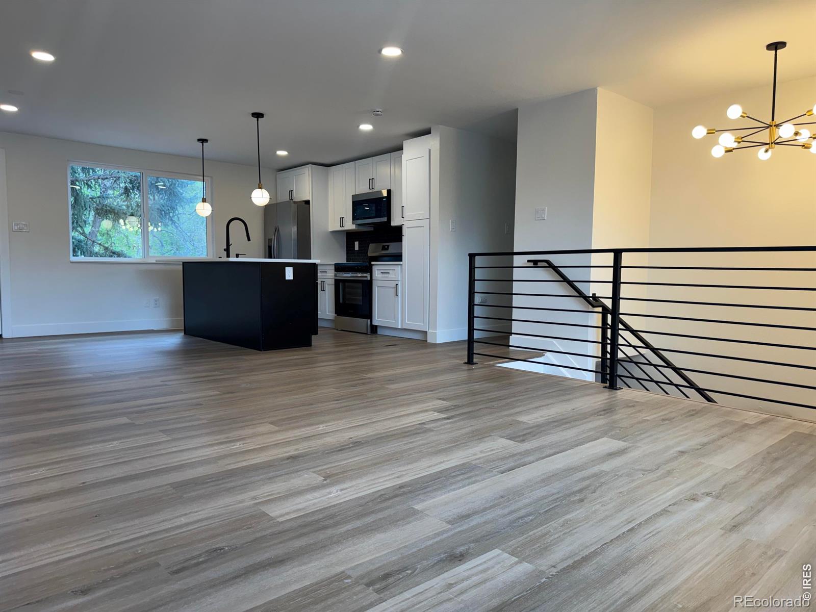 1325 Lamplighter Drive