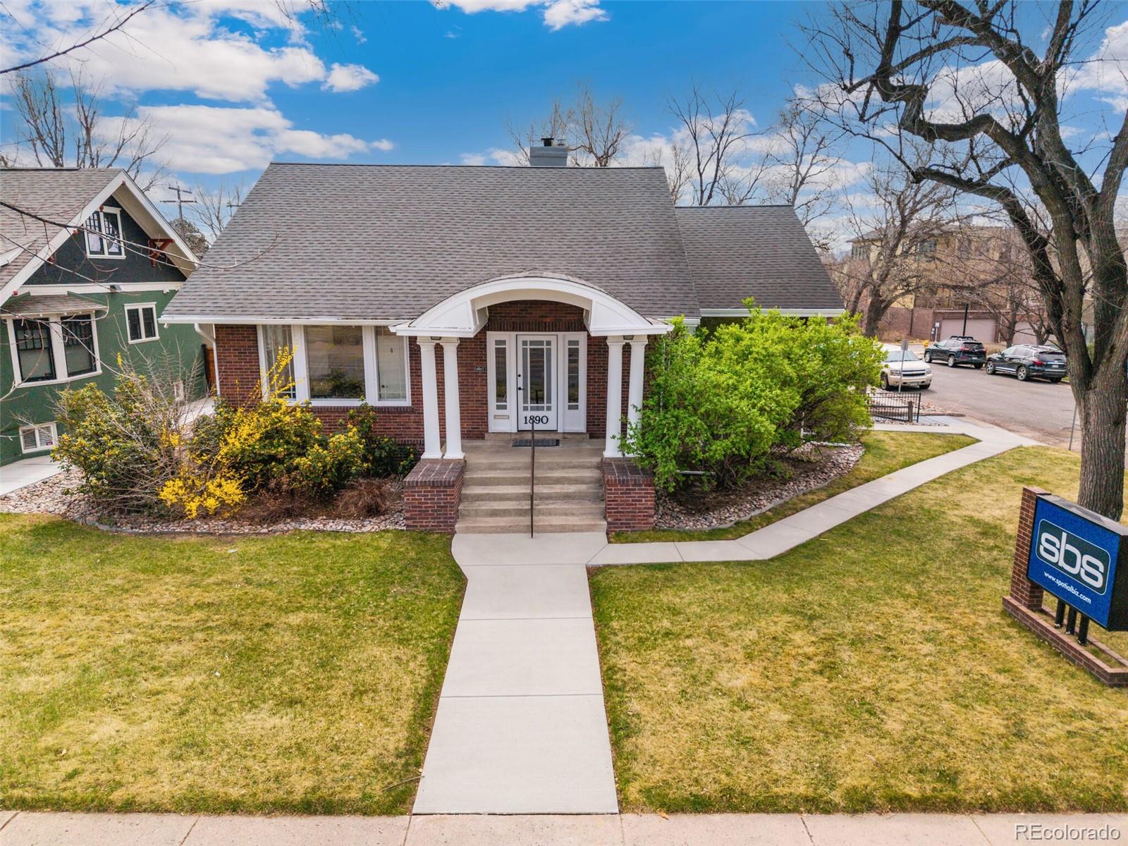 1890 W Littleton Boulevard