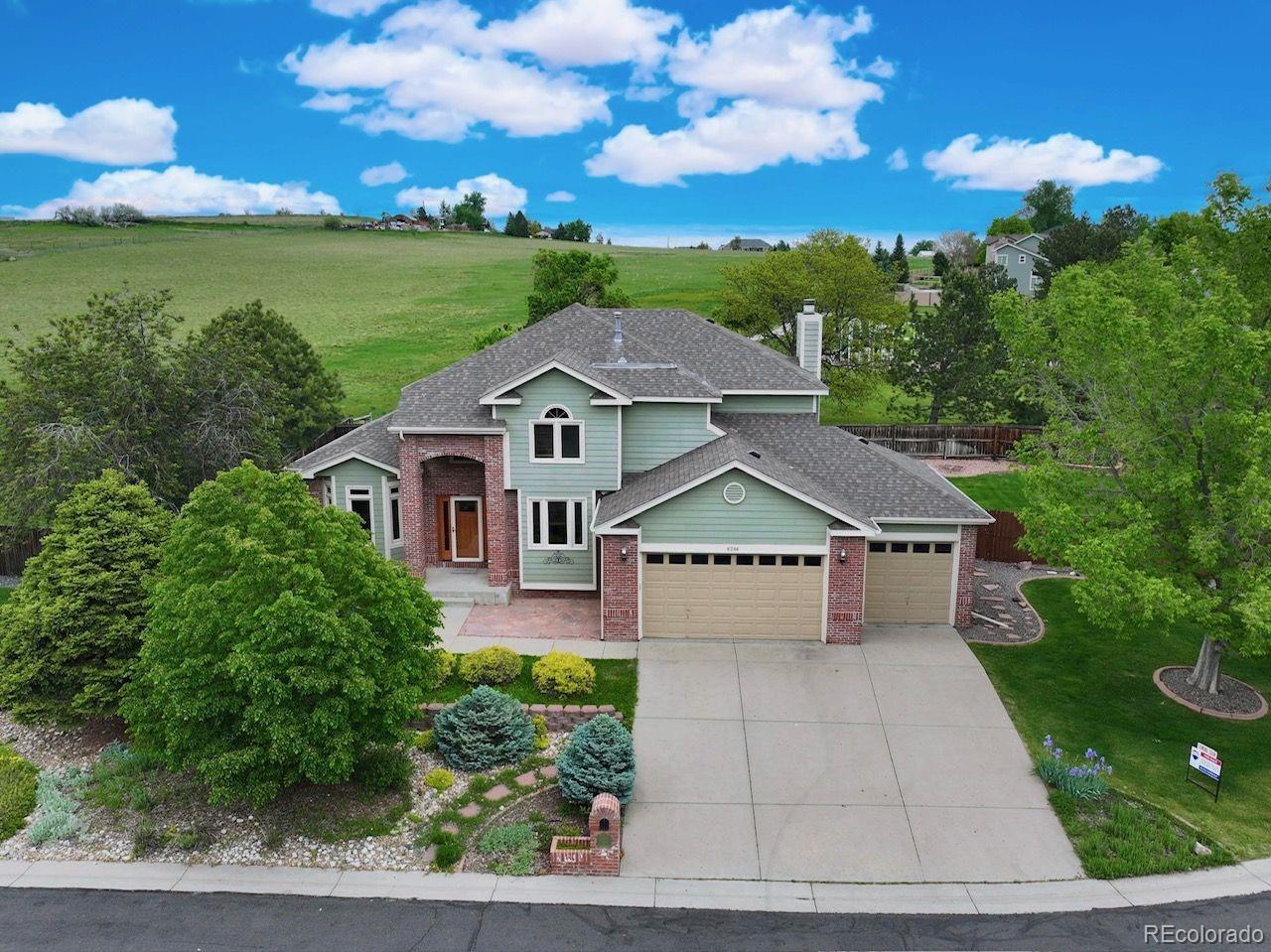 8286 W 108th Place