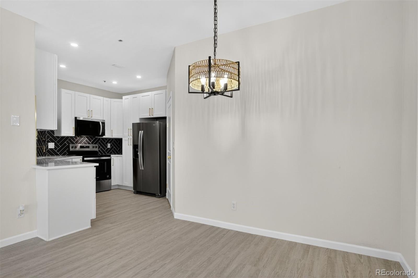 1631 W Canal Circle 832