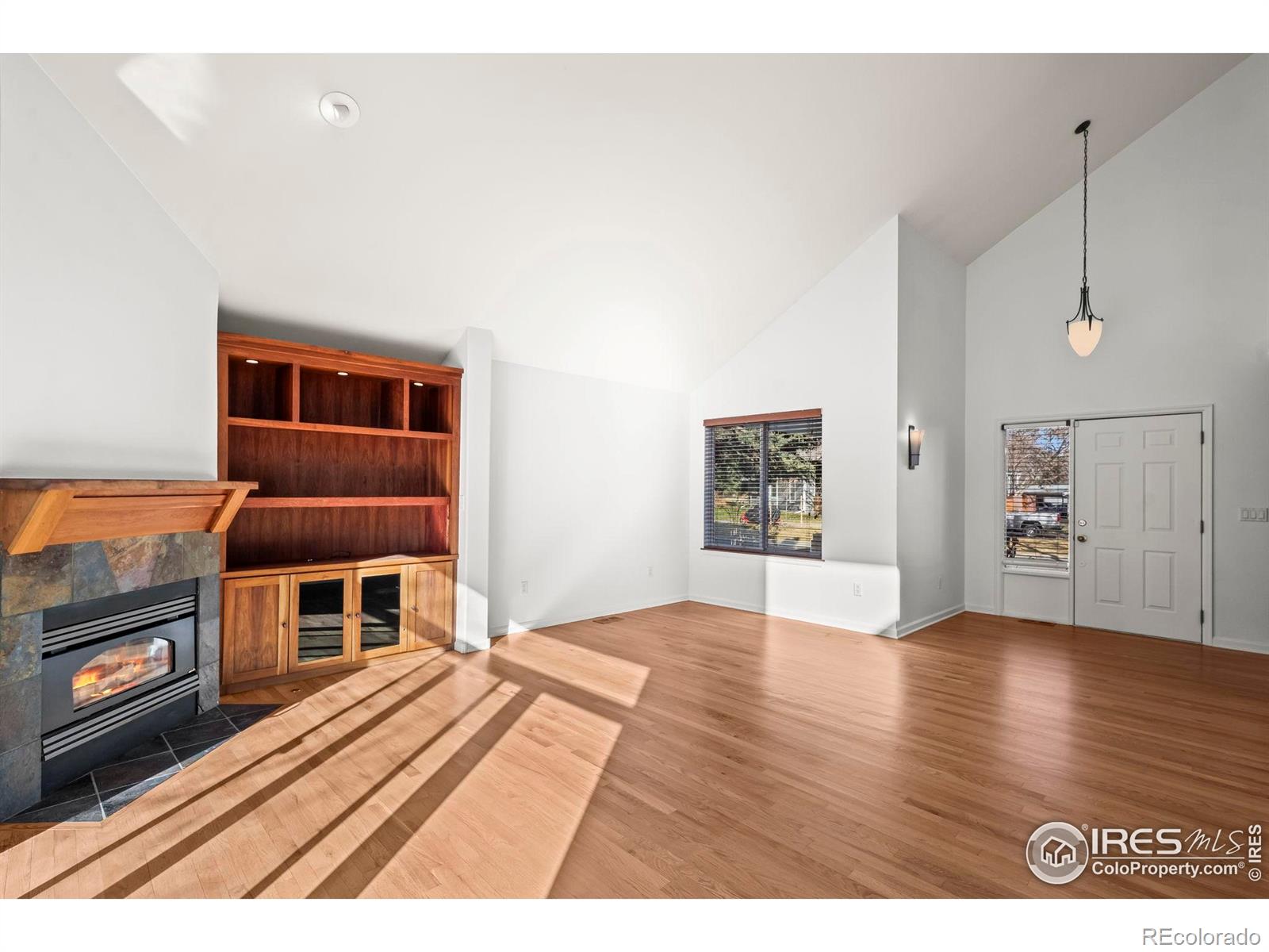 4886 Kings Ridge Boulevard