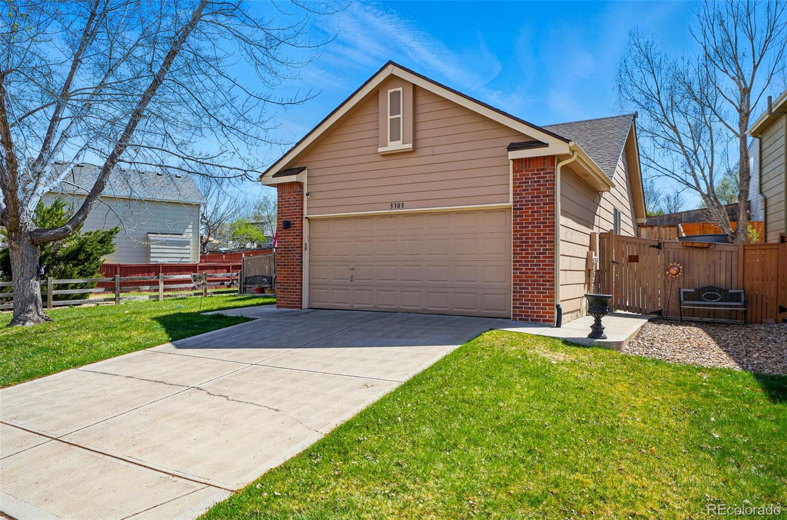 3303 Blue Grass Circle