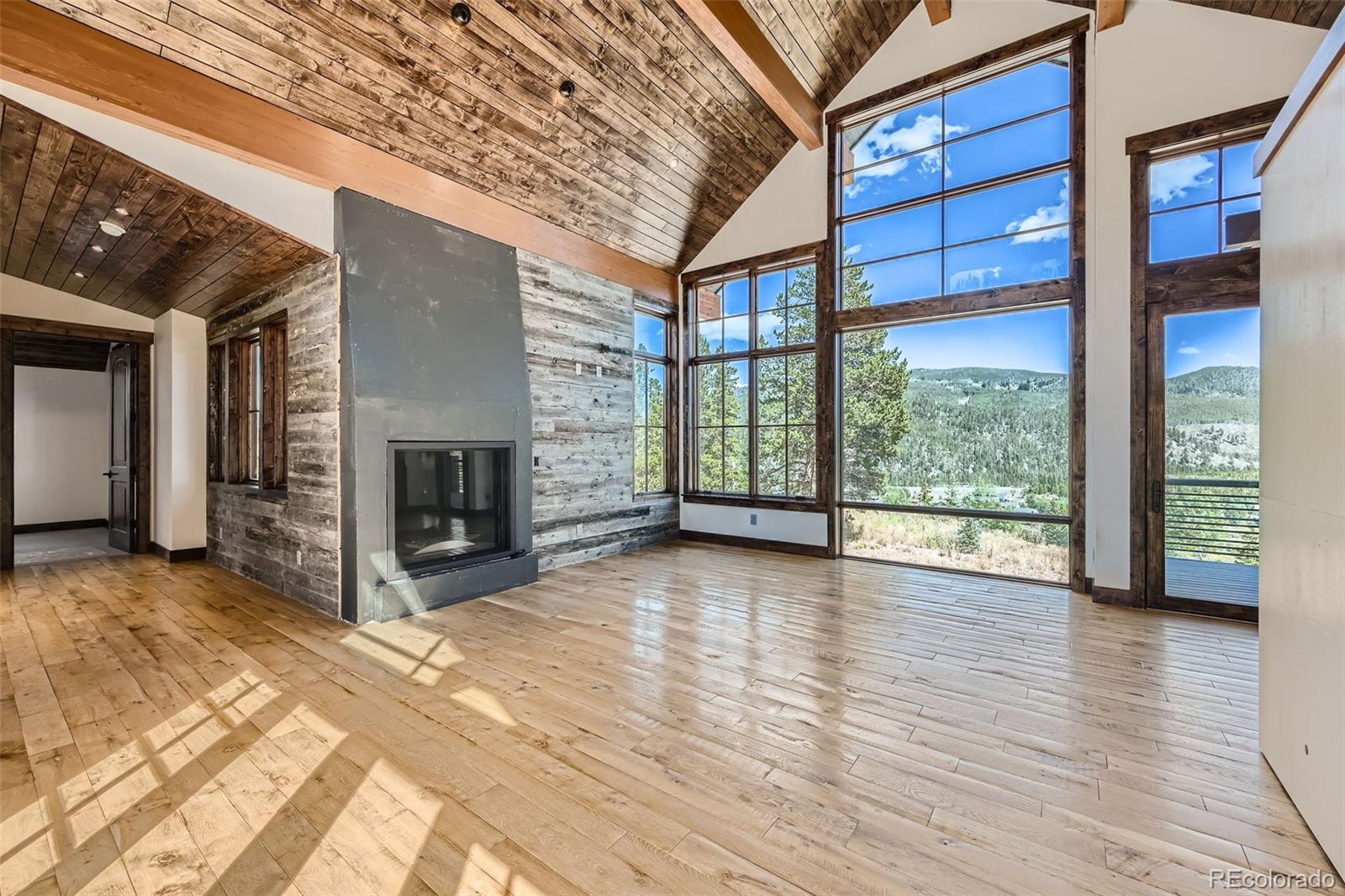 964 Alpensee Drive